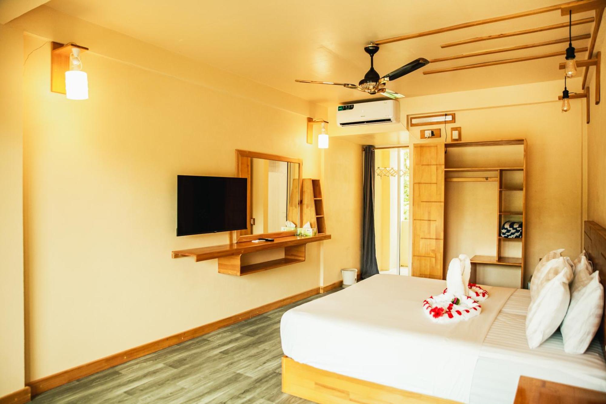 Relax Lodge Thoddoo Exterior photo